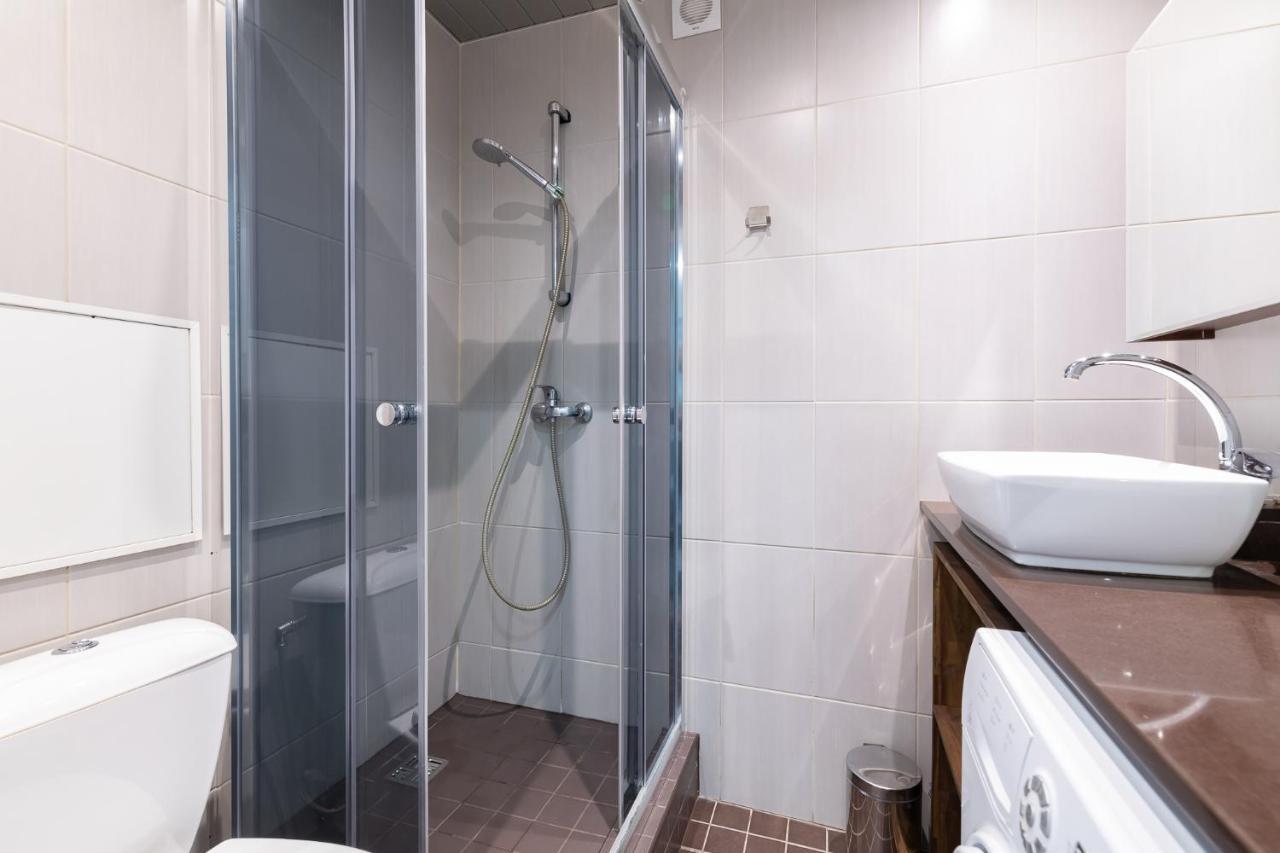 Cozy Stylish Studio Apartment With Free Parking By Centralapartments Tallinn Exterior photo